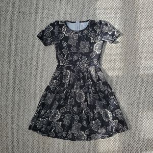 ‼️ CLOSEOUT SALE ‼️ Lularoe Amelia Dress